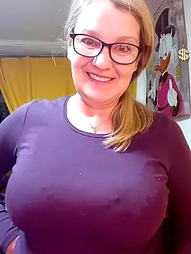 irinamaux online show from 7, 3, 2026