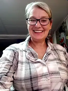 irinamaux online show from 25, 5, 2026