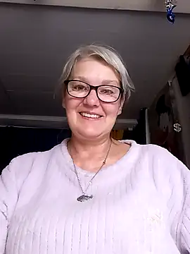 irinamaux online show from 7, 7, 2026