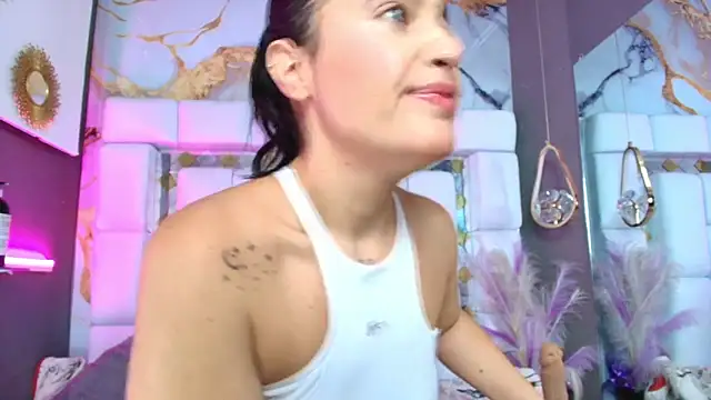 emily madrid online show from 10, 1, 2026