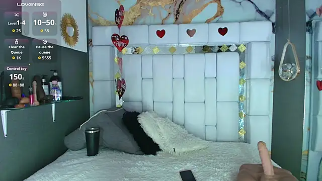 emily madrid online show from 19, 9, 2025