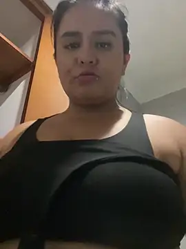 Snapshot of sweett_katty_ chatting on 28, 2, 2025 sweett katty online show from 28, 2, 2025