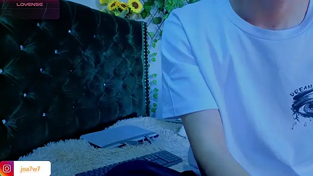 Levii Ackermann online show from 26, 9, 2025