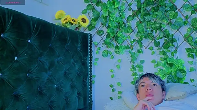 Levii Ackermann online show from 23, 9, 2025