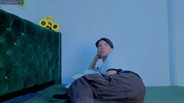 Levii Ackermann online show from 16, 3, 2026