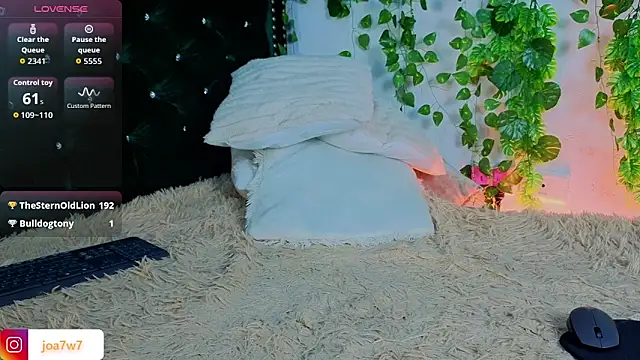 Levii Ackermann online show from 14, 9, 2025