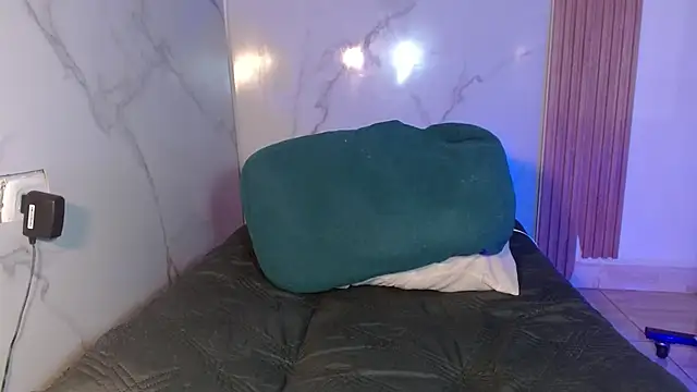 mollyguns online show from 22, 2, 2026