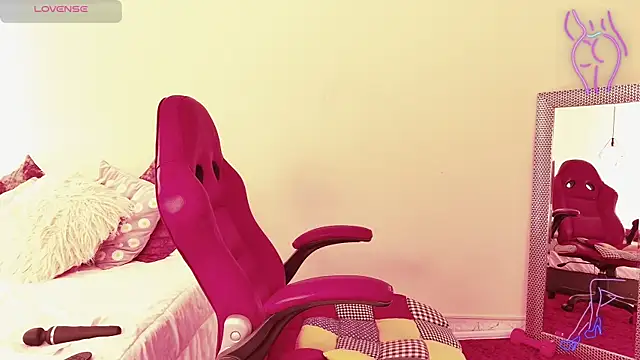 fransheska rossi online show from 10, 9, 2025