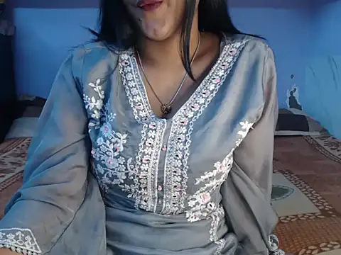 Freya nia online show from 24, 1, 2025