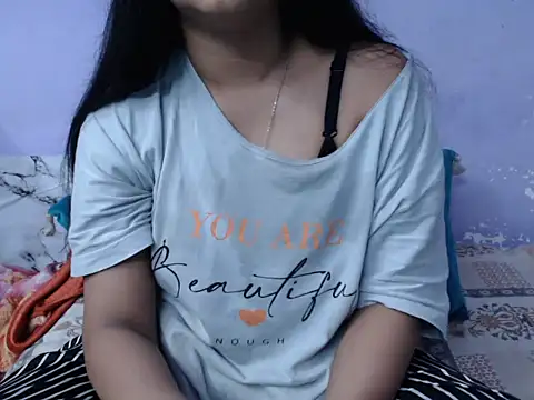 Freya nia online show from 10, 11, 2025