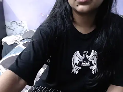 Freya nia online show from 29, 9, 2025