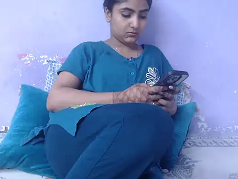 Freya nia online show from 26, 10, 2025