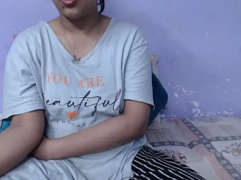 Freya nia online show from 12, 11, 2025