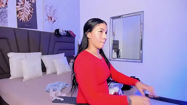 Sofi Perez  online show from 19, 3, 2026