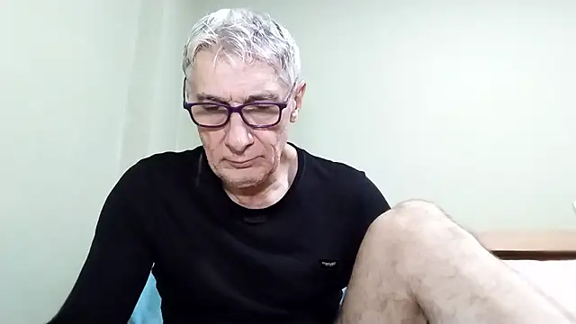 Snapshot of BIGUNCUTHARDCOCK chatting on 14, 1, 2026 BIGUNCUTHARDCOCK online show from 14, 1, 2026