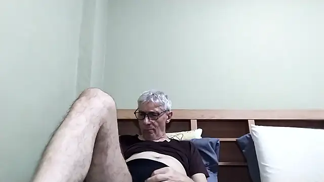 Snapshot of BIGUNCUTHARDCOCK chatting on 8, 1, 2026 BIGUNCUTHARDCOCK online show from 8, 1, 2026