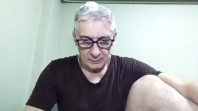 Snapshot of BIGUNCUTHARDCOCK chatting on 3, 12, 2025 BIGUNCUTHARDCOCK online show from 3, 12, 2025