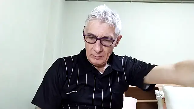 Snapshot of BIGUNCUTHARDCOCK chatting on 21, 12, 2025 BIGUNCUTHARDCOCK online show from 21, 12, 2025