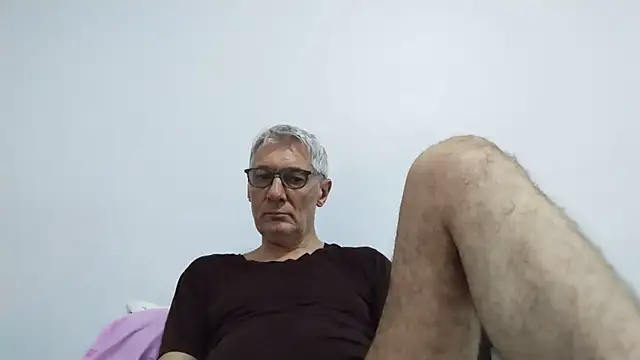 BIGUNCUTHARDCOCK online show from 18, 6, 2026