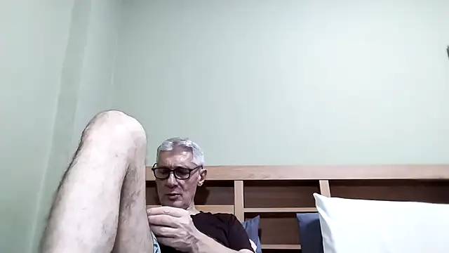 BIGUNCUTHARDCOCK online show from 3, 10, 2025