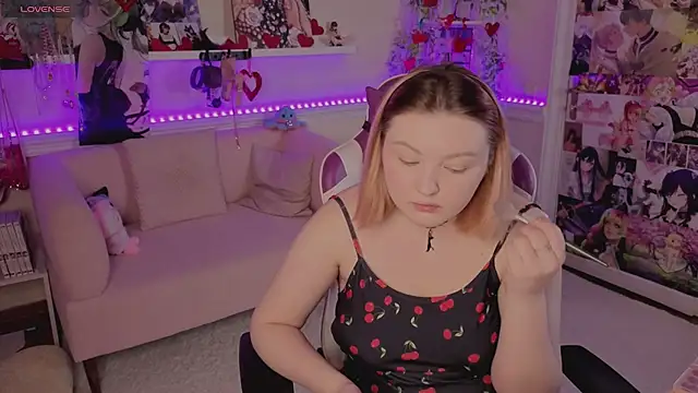 Unholy Lady online show from 15, 2, 2026