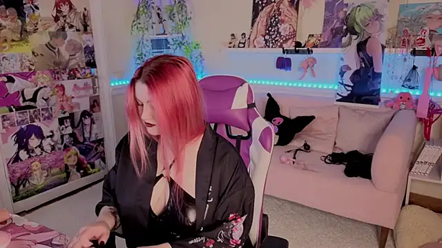 Unholy Lady online show from 12, 11, 2025