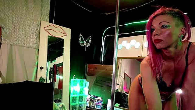 MadisonMarie online show from 18, 3, 2025