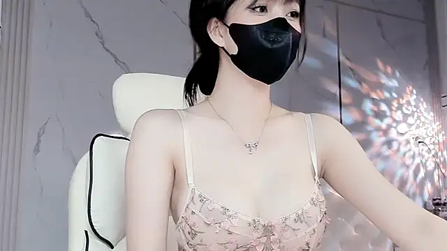 Luli-bae online show from 18, 3, 2025