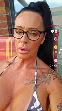 Snapshot of Misses-Cougar chatting on 13, 7, 2026 Misses-Cougar online show from 13, 7, 2026