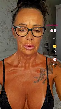 Snapshot of Misses-Cougar chatting on 29, 6, 2026 Misses-Cougar online show from 29, 6, 2026