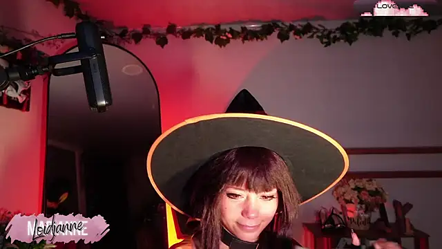 Snapshot of loIijanne chatting on 13, 11, 2025 loIijanne online show from 13, 11, 2025