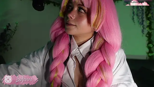 Snapshot of loIijanne chatting on 18, 11, 2025 loIijanne online show from 18, 11, 2025