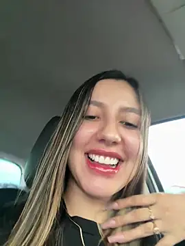 Sarapalmer1 online show from 7, 1, 2025