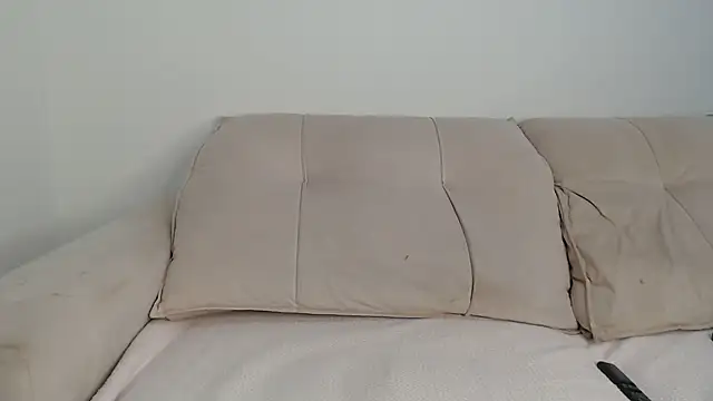 AninhaSampaio online show from 26, 9, 2025