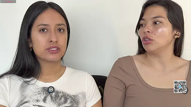 2SummerLove1 online show from 17, 4, 2026