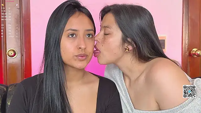 2SummerLove1 online show from 20, 3, 2026