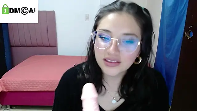 phoenixxxx777 online show from 1, 4, 2026