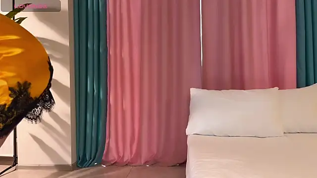 UrGoddessJenny online show from 4, 5, 2026