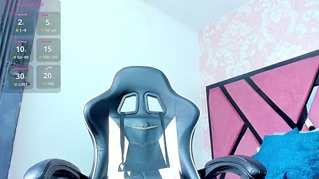 Snapshot of Holly_Sailt chatting on 27, 5, 2026 Holly Sailt online show from 27, 5, 2026