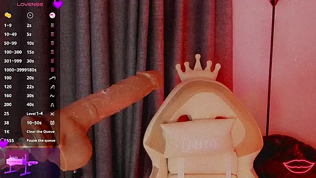 Queen Deepthroat online show from 15, 9, 2025