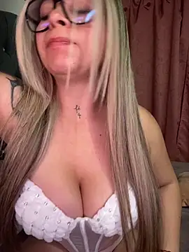 CristalGmez online show from 19, 9, 2025