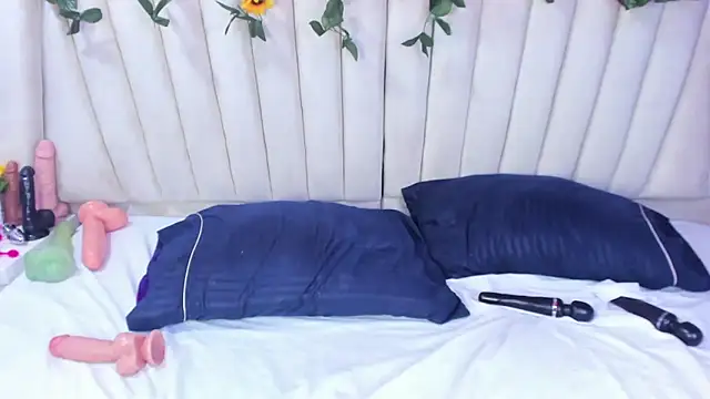 Cristal horny69 online show from 13, 3, 2025