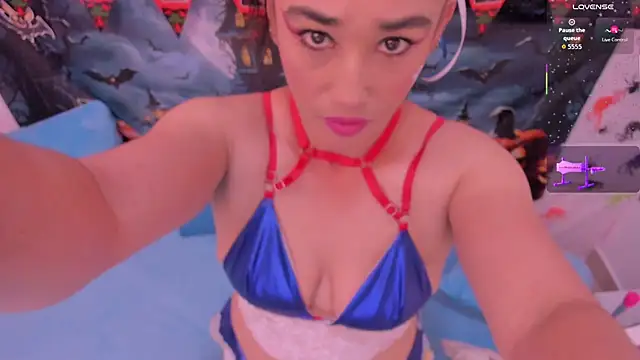 charlotte-11 online show from 29, 10, 2025