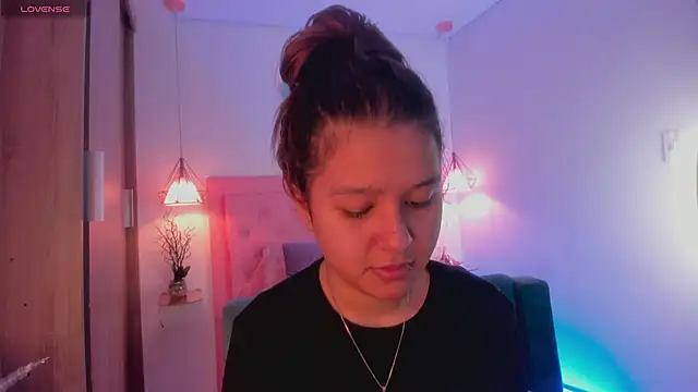 Snapshot of kimmy099 chatting on 28, 2, 2025 kimmy099 online show from 28, 2, 2025