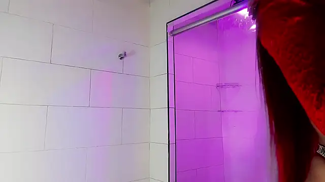 Victoria Kastelo online show from 15, 9, 2025