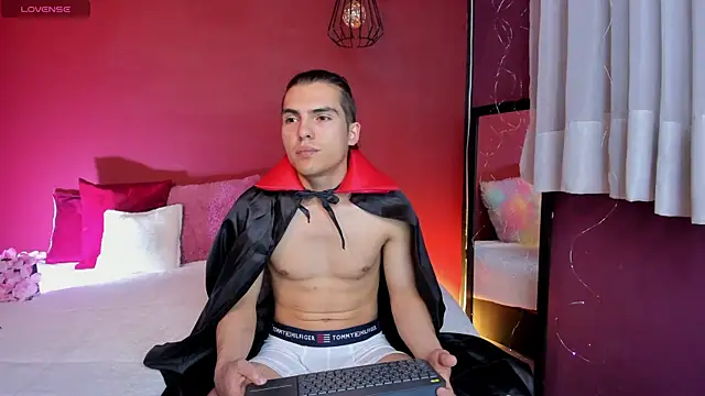  Tattoo Couple online show from 14, 11, 2025