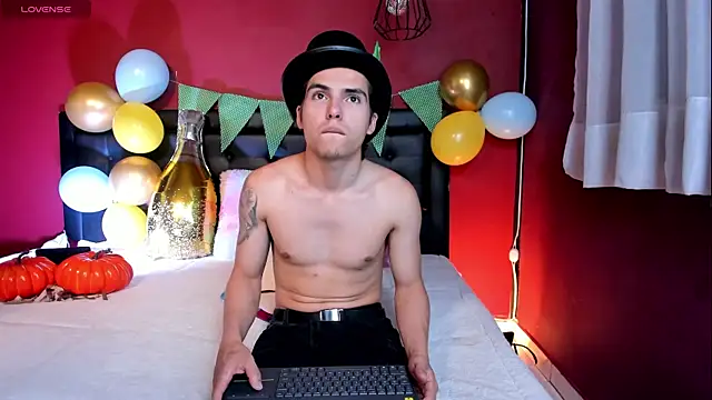  Tattoo Couple online show from 26, 9, 2025