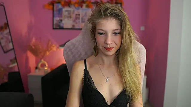 missicute online show from 1, 12, 2025