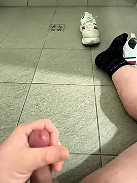 Snapshot of Yolinga205 chatting on 20, 12, 2025 Yolinga205 online show from 20, 12, 2025