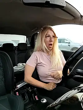 blondyruby online show from 30, 4, 2026